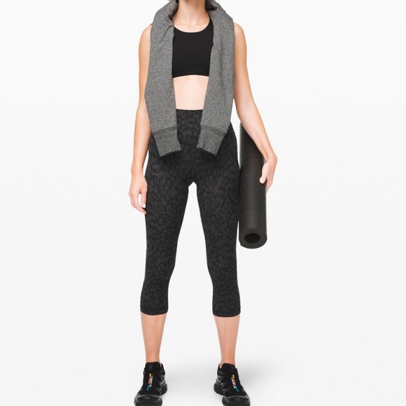 lululemon Align Crop 21" camo leopard blk legging - Picture 2 of 5